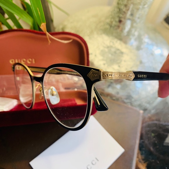 Gucci Accessories - Authentic GUCCI 49 Rounded stylish Metal opt.Glass